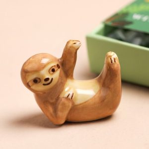 76641-tiny-matchbox-ceramic-sloth-token-4x3a3340copy-620×620-min