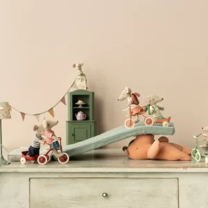 Abri à tricycle, Mouse – Coral1-min