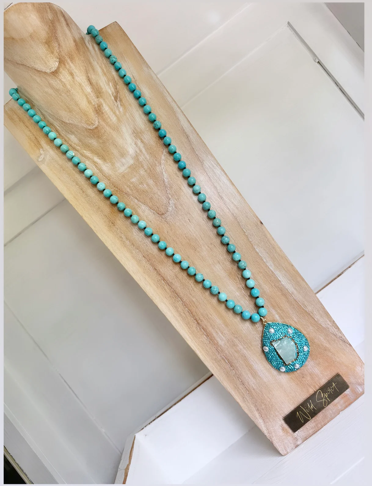 The Adora Necklace-min