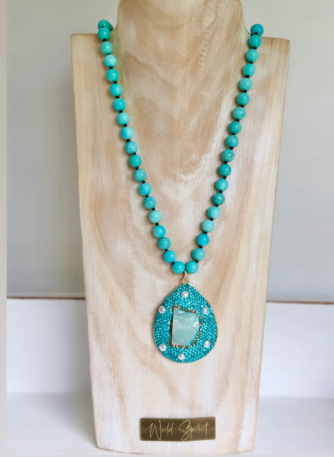 The Adora Necklace1-min